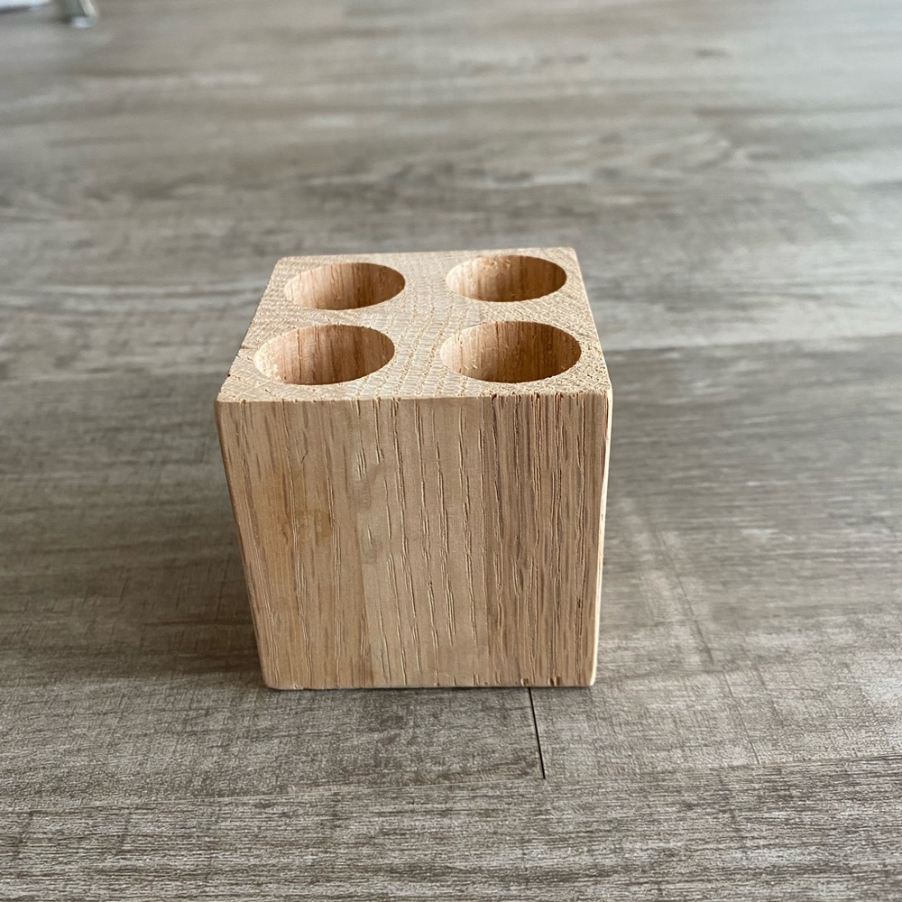 Essential oil holder